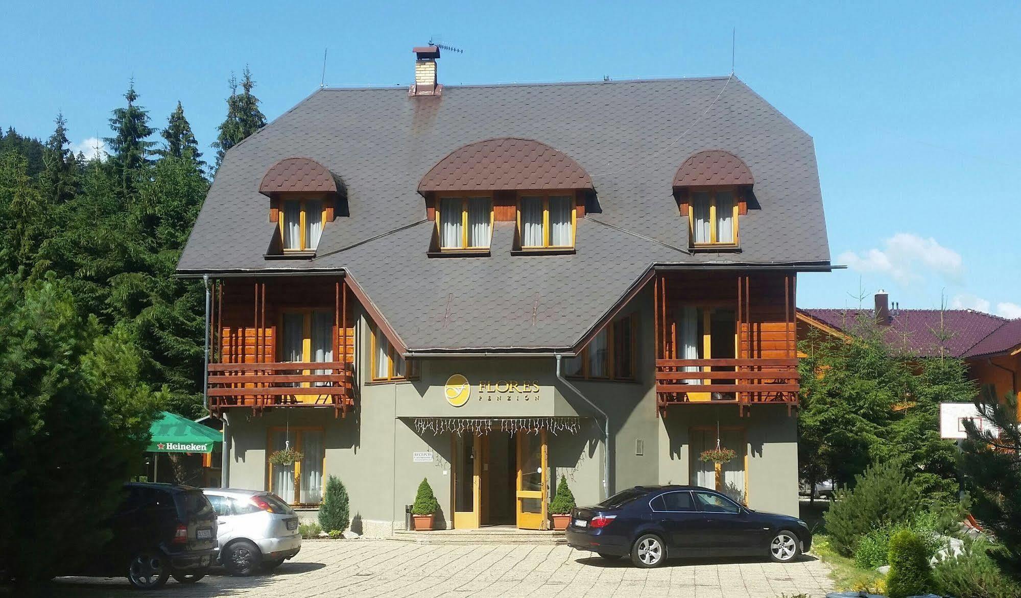 Penzion Flores Demanovska Dolina Exteriör bild